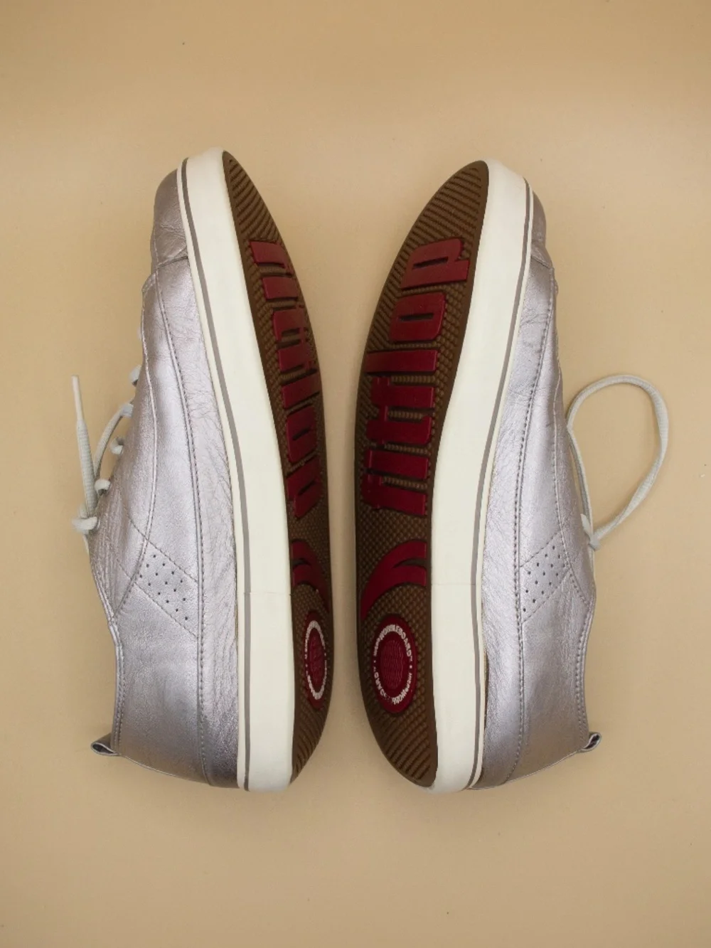 Fitflop Supertone Pewter Silver Sneakers 114-054 Women's Size 9